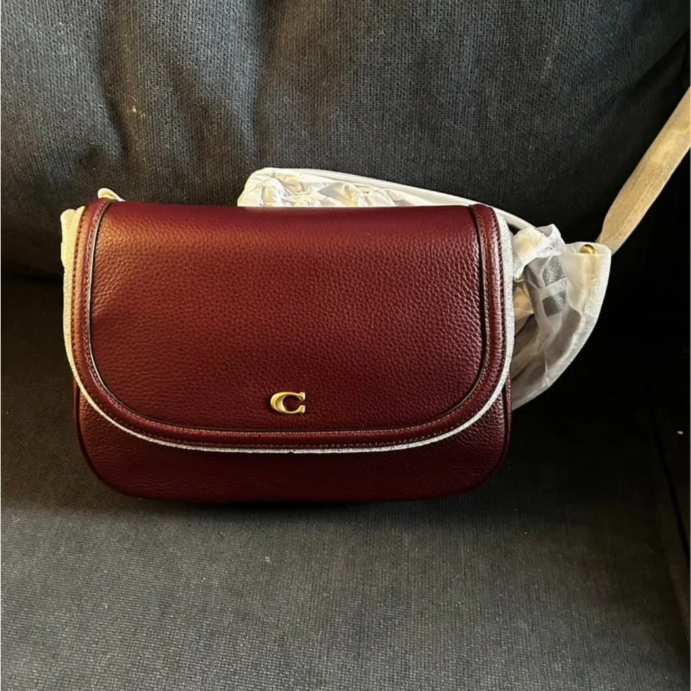 Brand new Coach Legacy Shoulder/Crossbody Bag - Picture 1 of 5